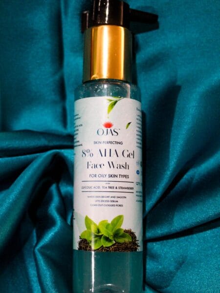 Ojas 8% AHA Gel Face Wash For Oily Skin types (100ml)