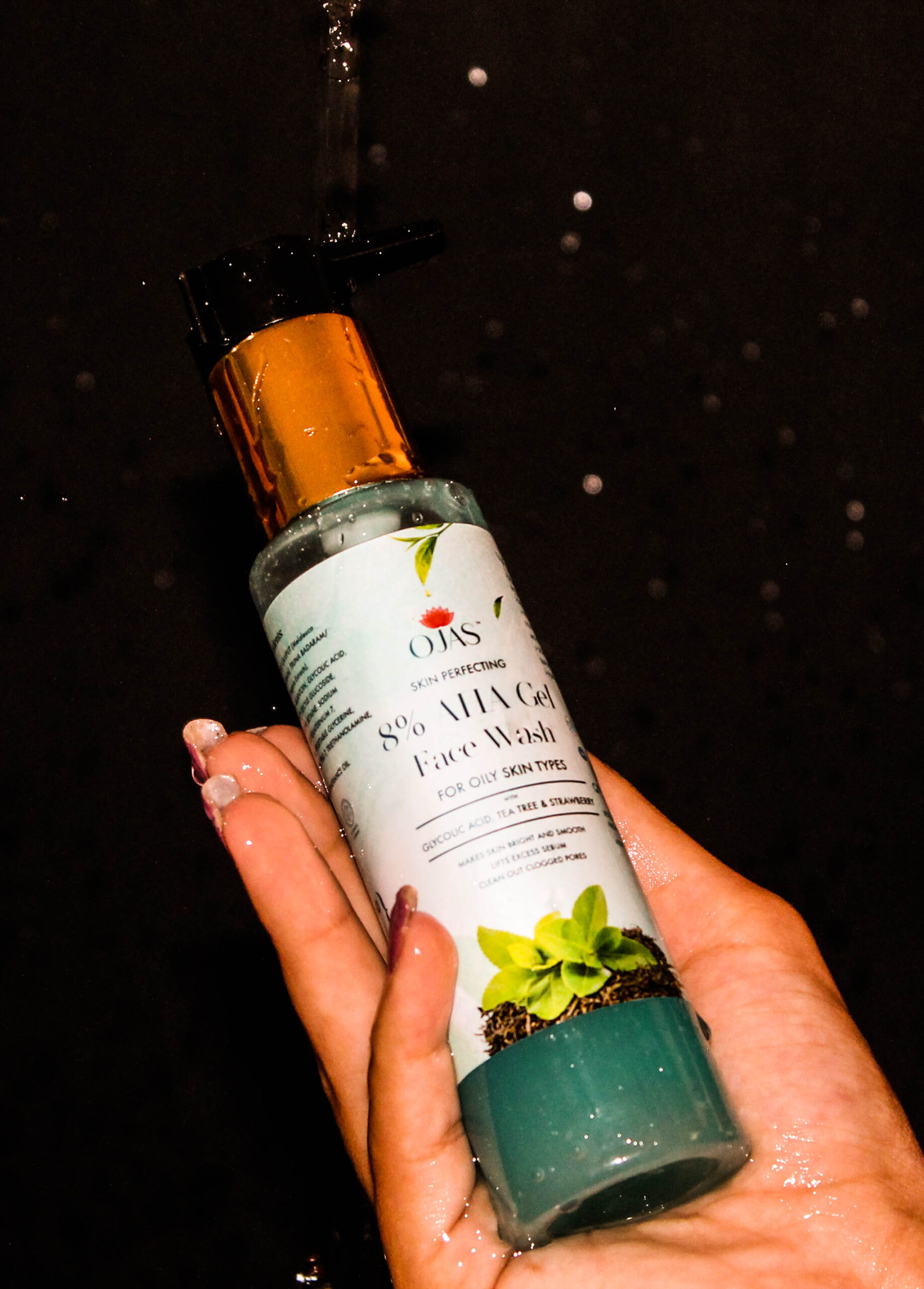 Ojas 8% AHA Gel Face Wash For Oily Skin types (100ml) - Image 2