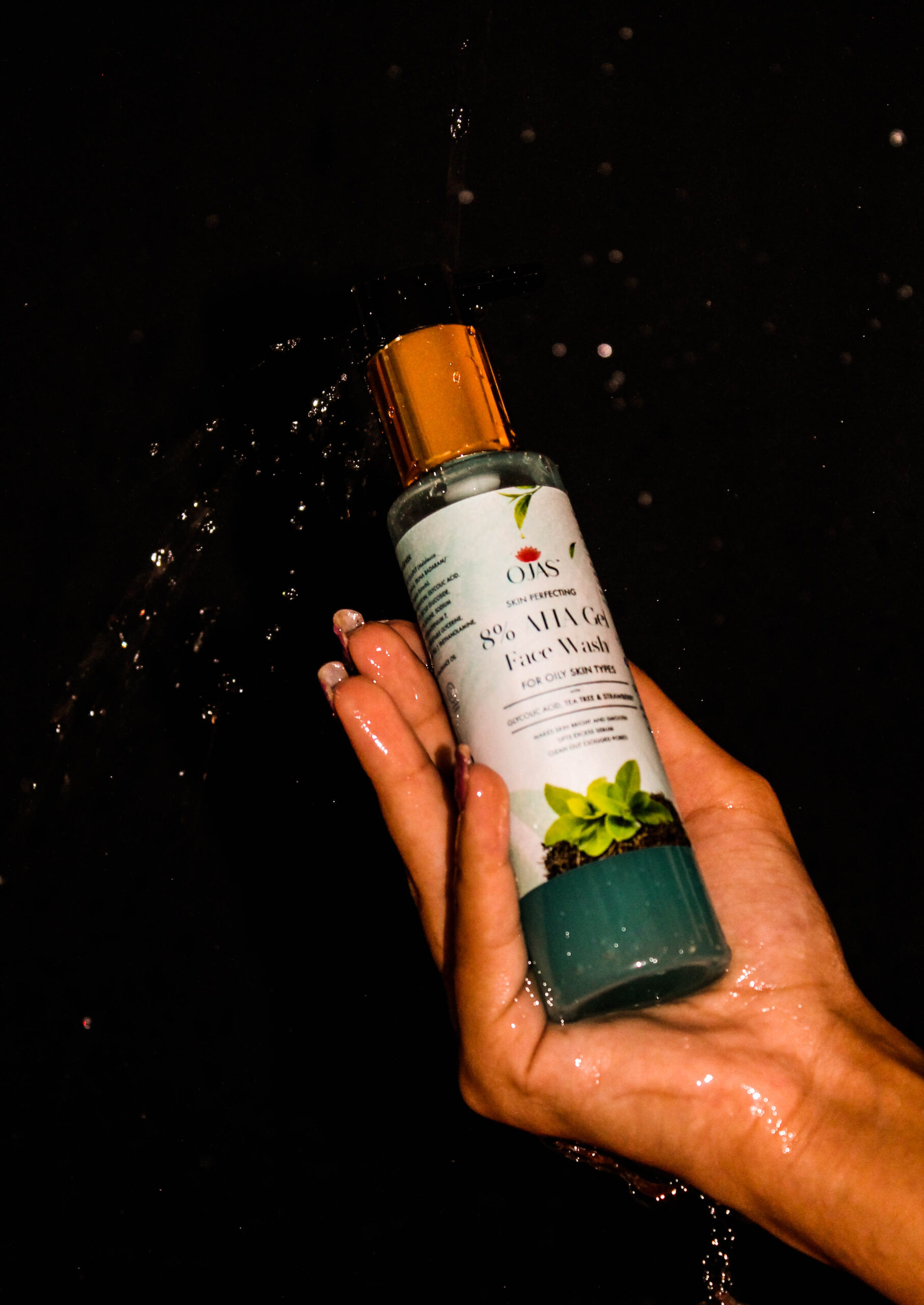 Ojas 8% AHA Gel Face Wash For Oily Skin types (100ml) - Image 3