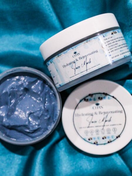 Ojas Hydrating & Rejuvenating Face Mask (50Gms)