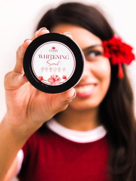 Ojas Whitening Scrub (50Gms)